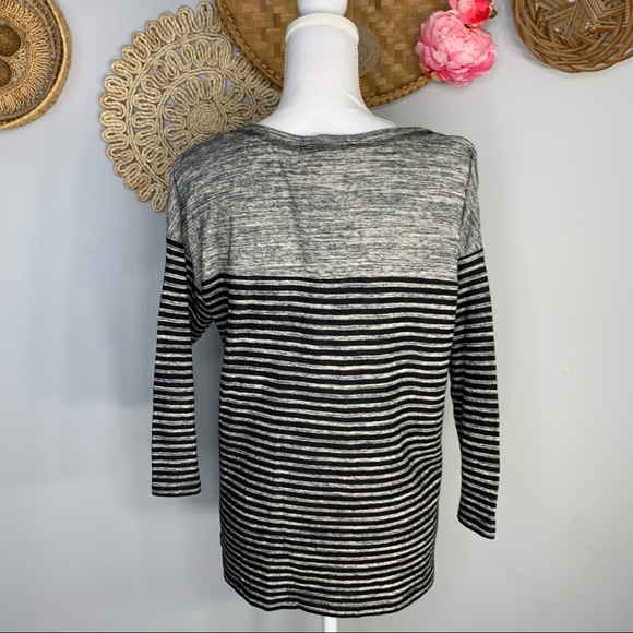 Two By Vince Camuto | Striped V-Neck Long Sleeve - Picture 5 of 7